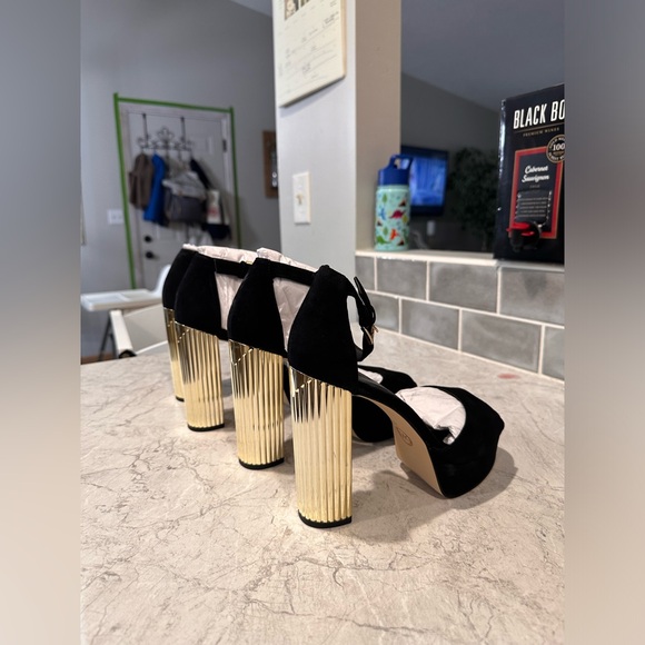 Michael Kors Women's Porter Ankle-Strap Block-Heel Sandals - Picture 3 of 5